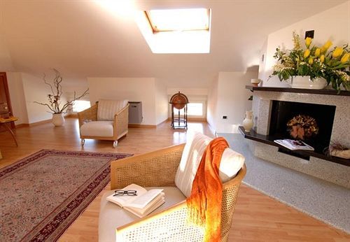 Hotel San Gerolamo Vercurago Kültér fotó
